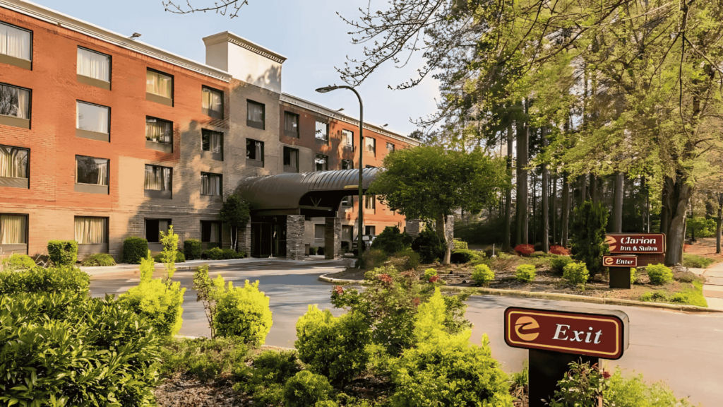 Clockwork Moving offers expert packing and moving services in Cornelius, NC.