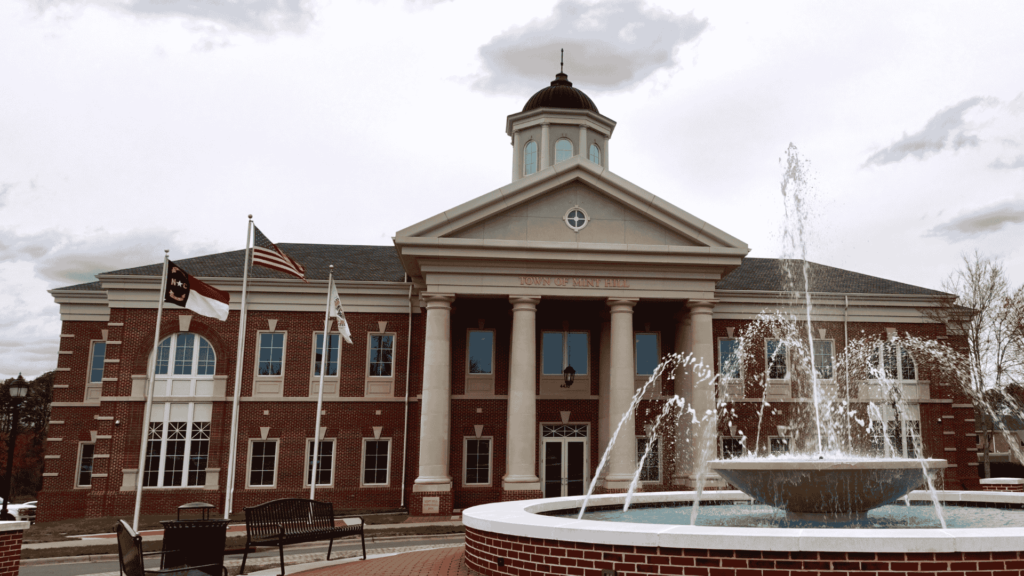 Reliable residential and commercial moving services in Mint Hill, NC by Clockwork Moving.